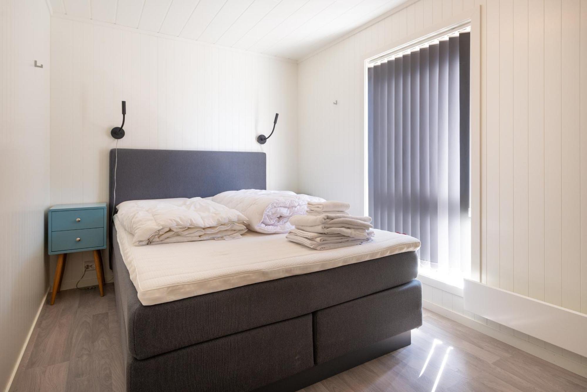 Lofoten Waterfront Luxury Lodge Ballstad Esterno foto